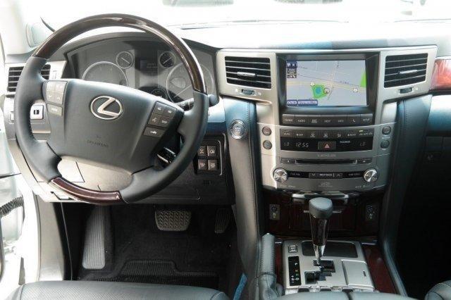 used 2015 lx 57020.jpg