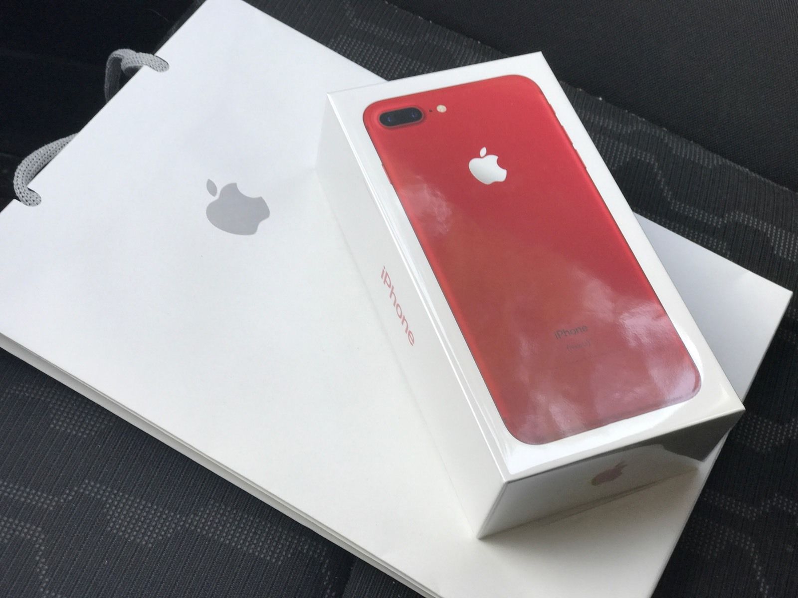 .1IPHONE 7 RED.jpg