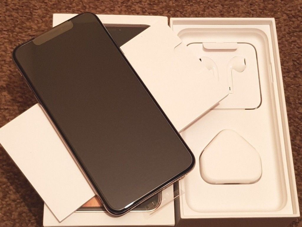 Apple iPhone Xs Post 9.JPG